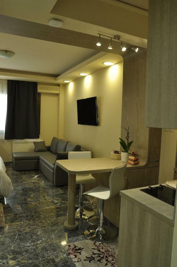 Agias Sofias Street Luxurious Studio Солун Екстериор снимка
