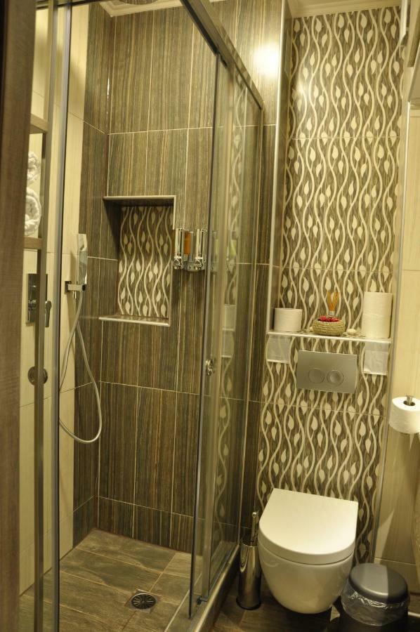Agias Sofias Street Luxurious Studio Солун Екстериор снимка