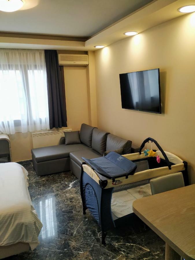 Agias Sofias Street Luxurious Studio Солун Екстериор снимка
